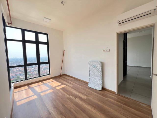 Condominium for rent in Malaka