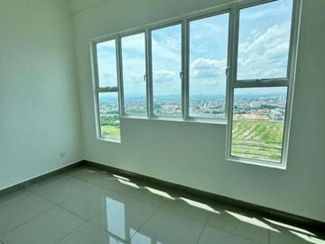 Condominium for sale in Malaka