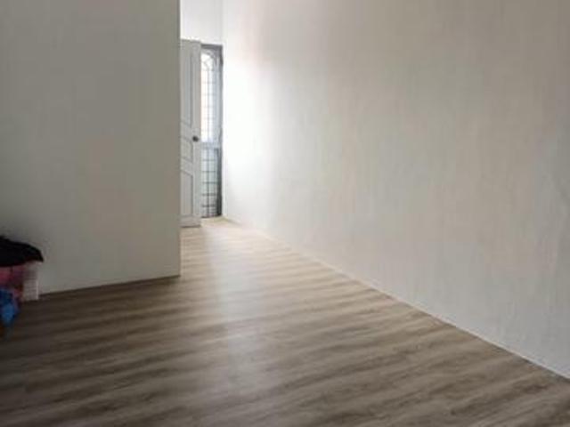 Condominium for sale in Malaka