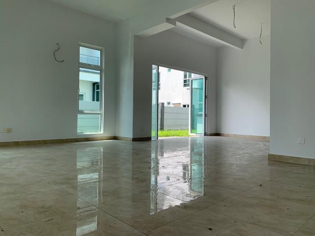 Residential House for sale in Malaka
