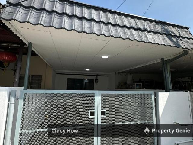 Terraced House for rent in Malaka