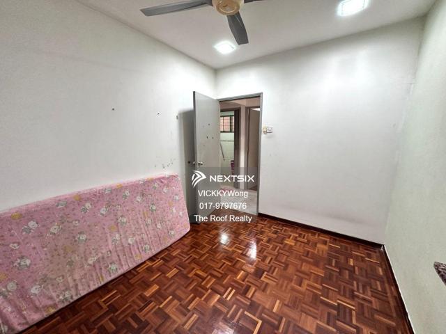 Residential House for sale in Malaka