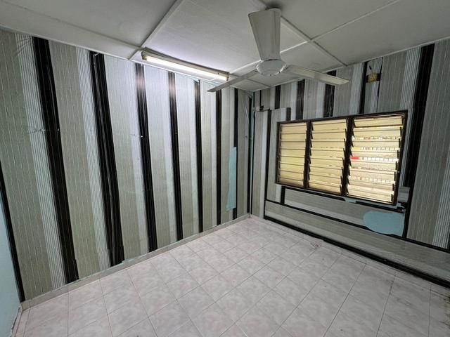 Terraced House for sale in Malaka
