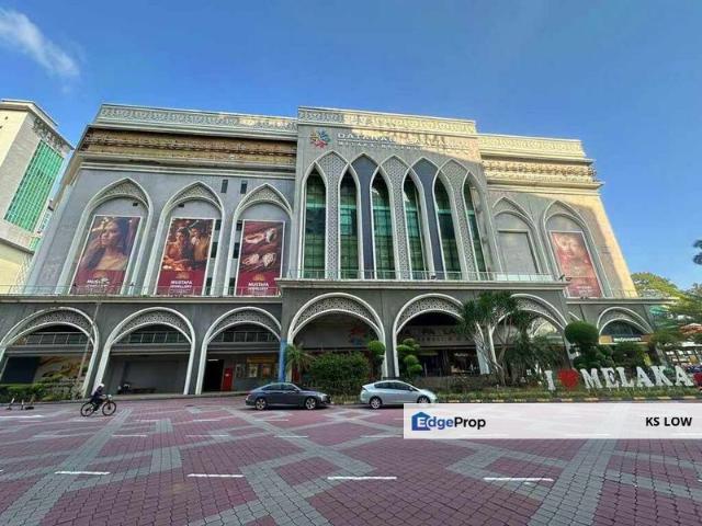 Shop for sale in Malaka