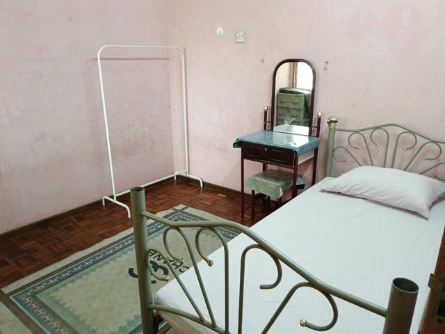 Flat for sale in Malaka