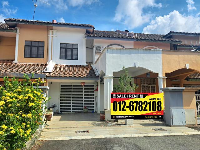 Terraced House for sale in Malaka