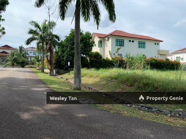 Bungalow for sale in Malaka