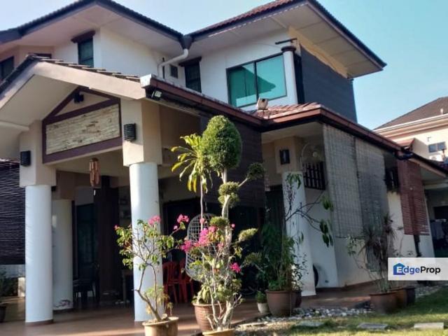 House for sale in Malaka
