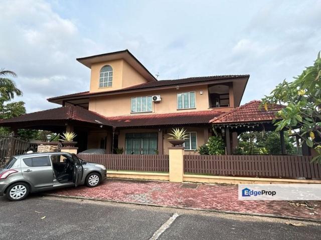 House for sale in Malaka