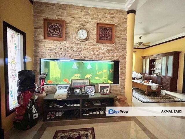 House for sale in Malaka