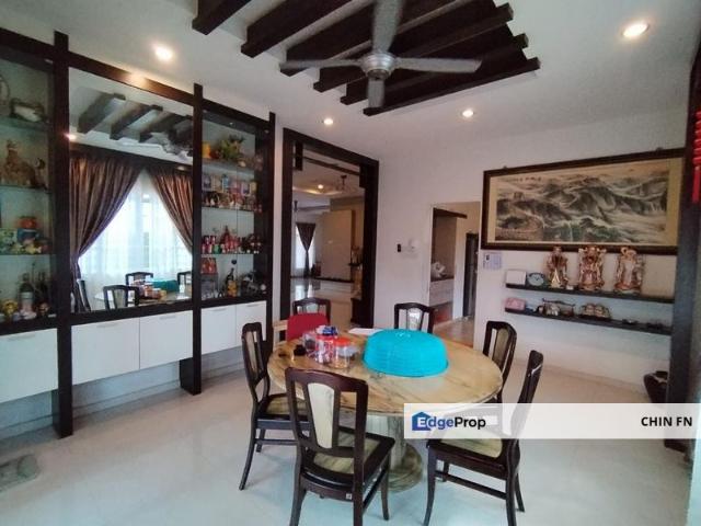 House for sale in Malaka