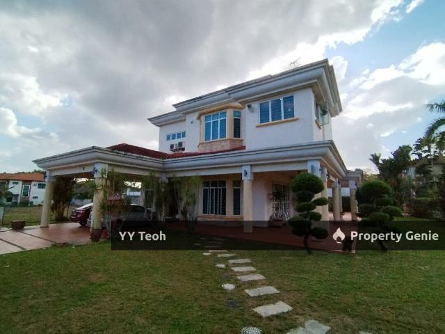 Bungalow for sale in Malaka