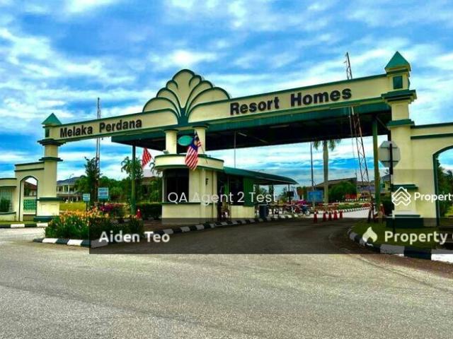 Bungalow for sale in Malaka
