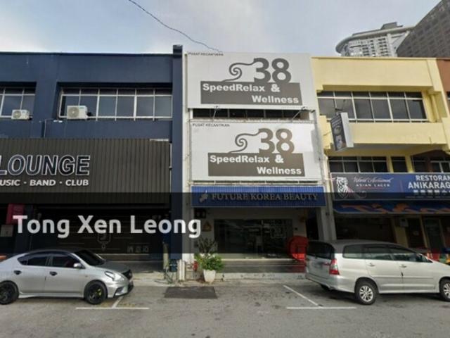 Shop for sale in Malaka