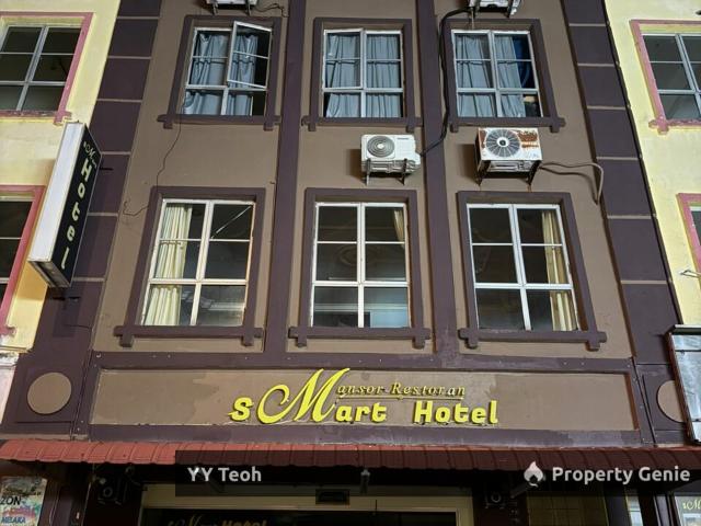 Shop for sale in Malaka