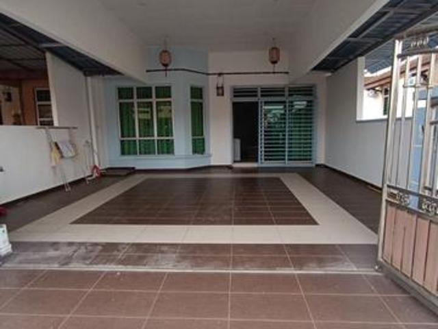 Terraced House for sale in Rembia, Malaka