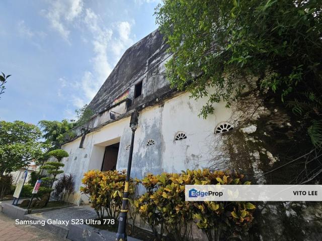 Shop for sale in Malaka