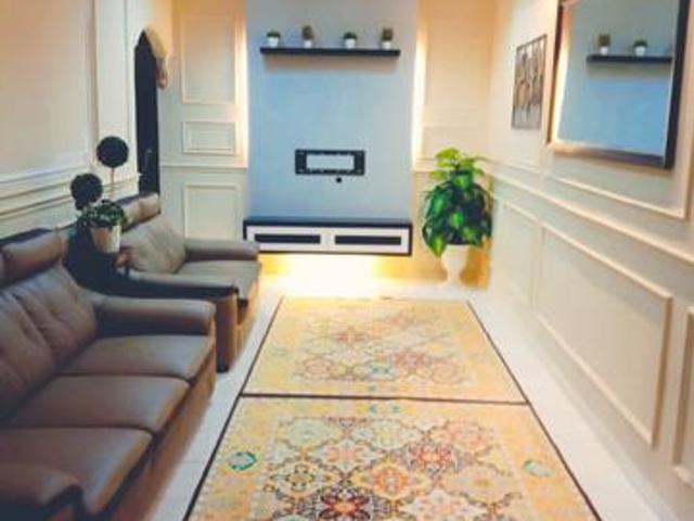 Terraced House for sale in Malaka