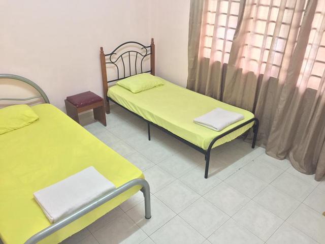 Flat for sale in Malaka