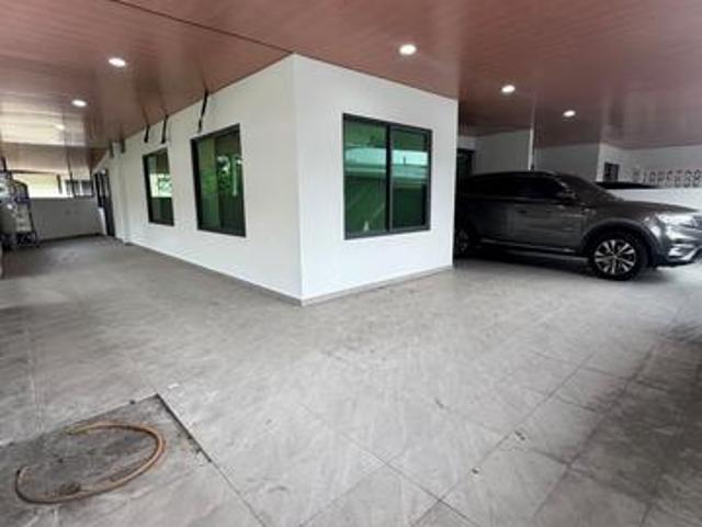 Terraced House for rent in Malaka