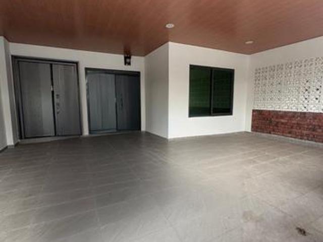 Terraced House for rent in Malaka