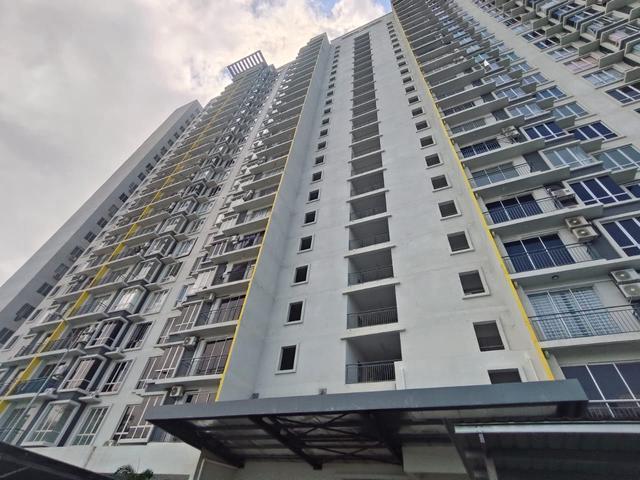 Condominium for sale in Malaka