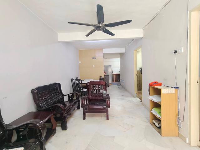 Apartment for sale in Malaka