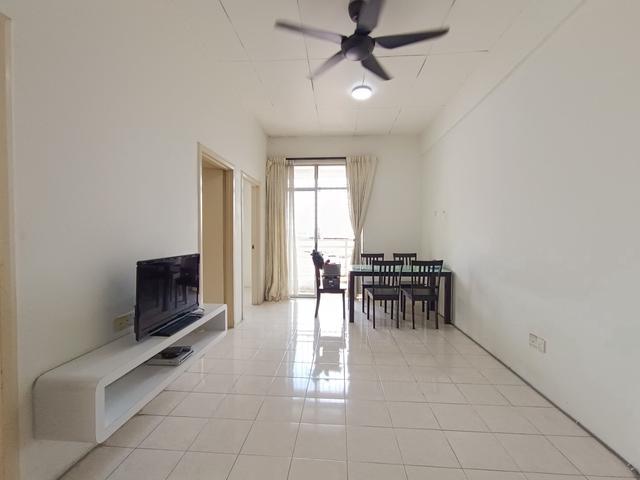 Apartment for sale in Malaka