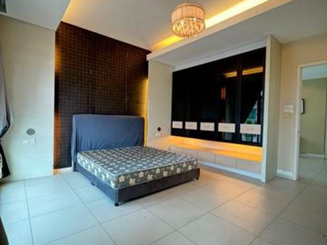 Residential House for sale in Malaka