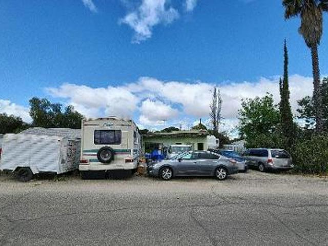 House for sale in Homeland, California