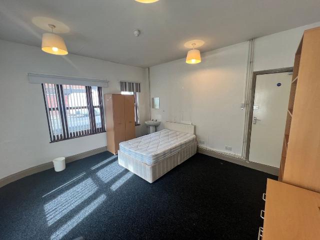 Room for rent in West Midlands