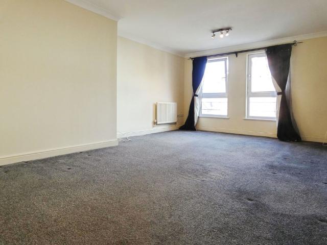 Apartment for rent in London Borough of Sutton, Greater London