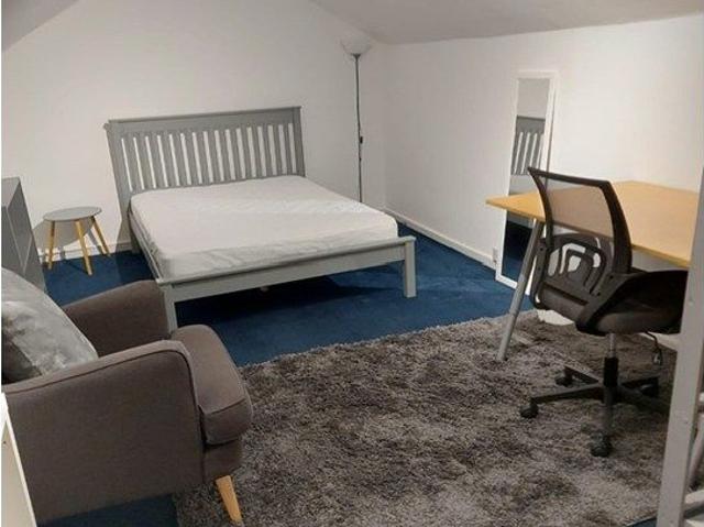 Room for rent in New Normanton, East Midlands