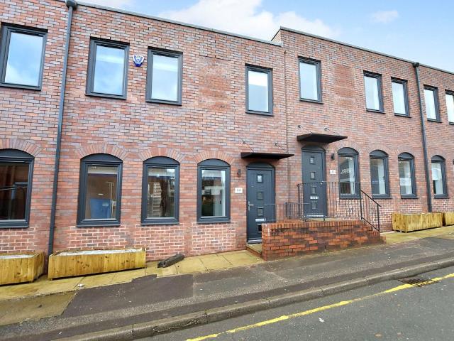 House for rent in Leylands, West Yorkshire