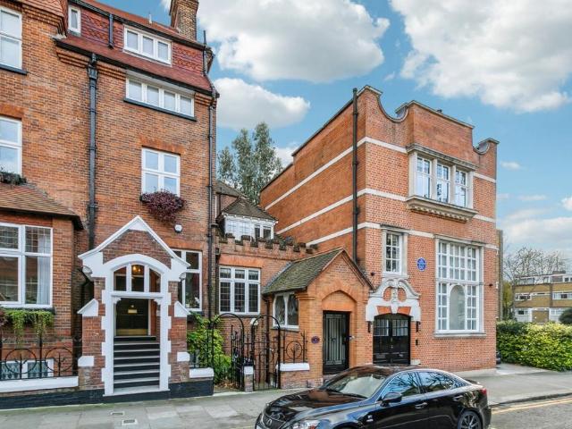 House for rent in Kensington, Greater London