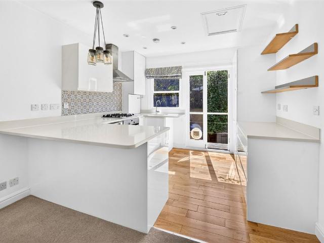 Apartment for rent in Highbury, Greater London