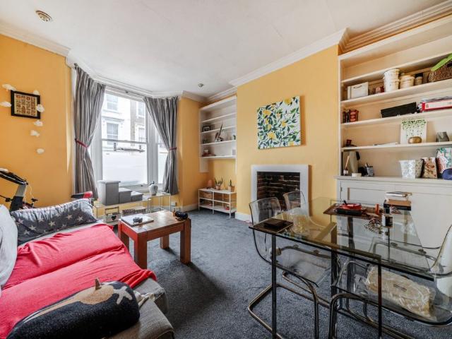 Apartment for rent in London Borough of Hammersmith and Fulham, Greater London