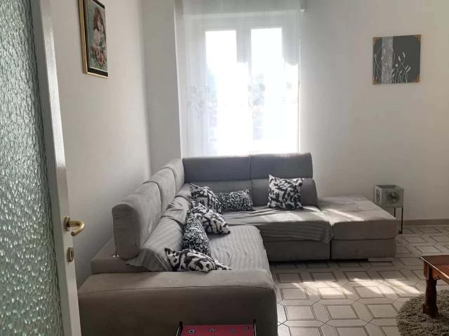 Appartamento in affitto a Gerenzana, Como