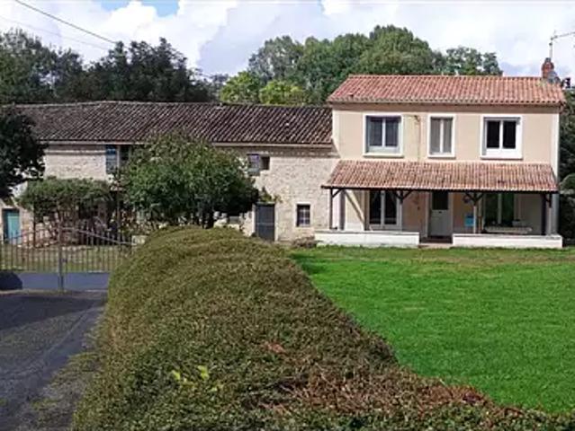 Maison vente à Niort, Mellé