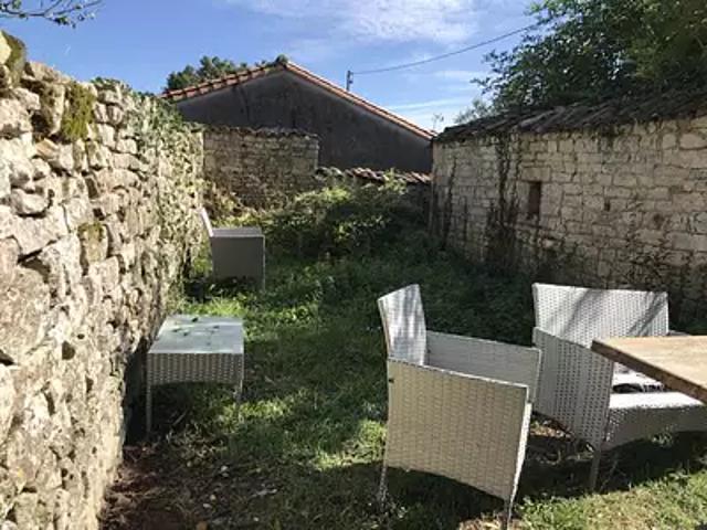 Maison vente à Niort, Mellé