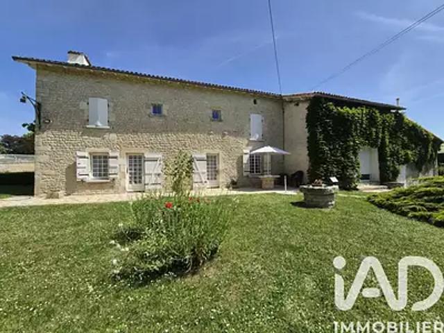 Maison vente à Niort, Mellé