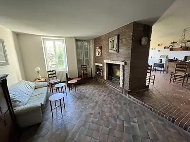 Maison vente à Niort, Mellé