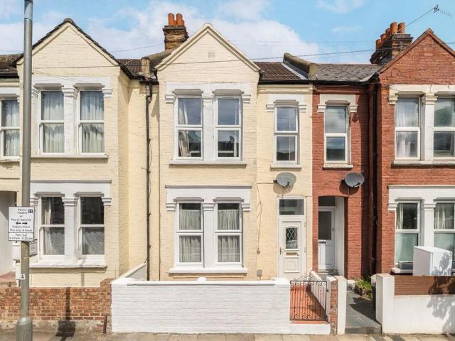 House for rent in Furzedown, Greater London