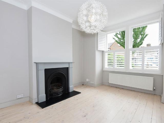 Apartment for rent in Tooting Graveney, Greater London