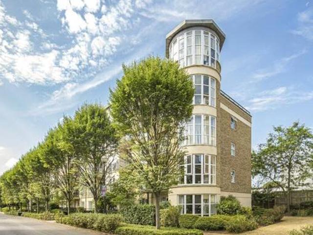 House for sale in Deepcut, Surrey