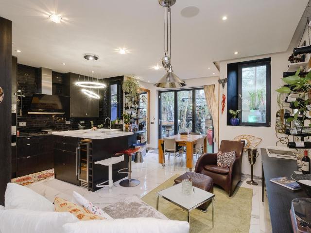 House for rent in North Sheen, Greater London