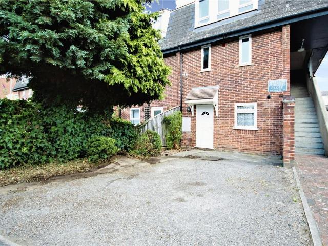 House for rent in Laindon, Essex