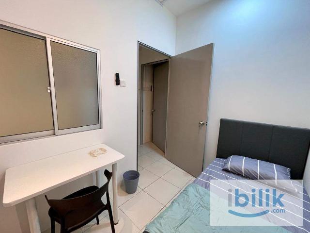 Room for rent in Taman Alam Perdana, Bandar Puncak Alam
