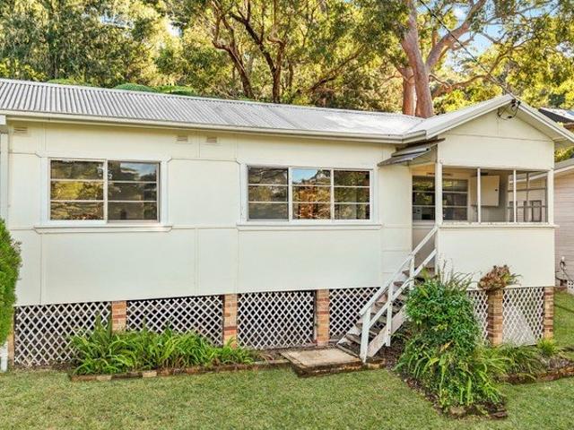 House for sale in Pearl Beach, New South Wales