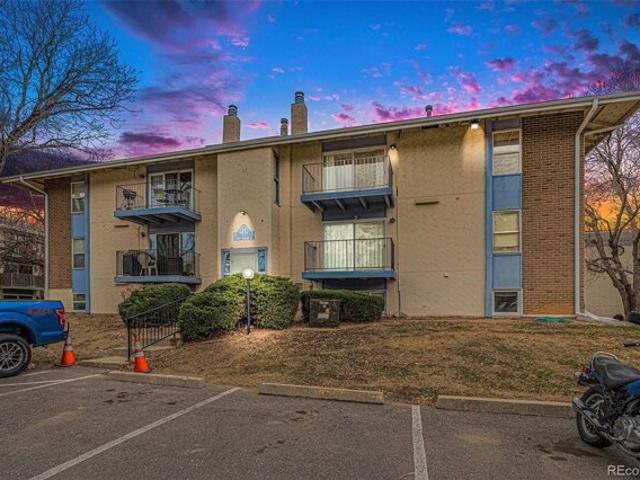Condo for sale in Westminster